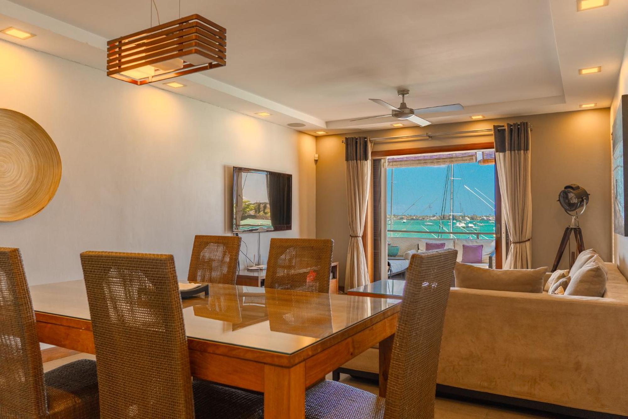 Beachfront Luxurious Stunning Sunset Boulevard Apartment, Grand Baie Extérieur photo