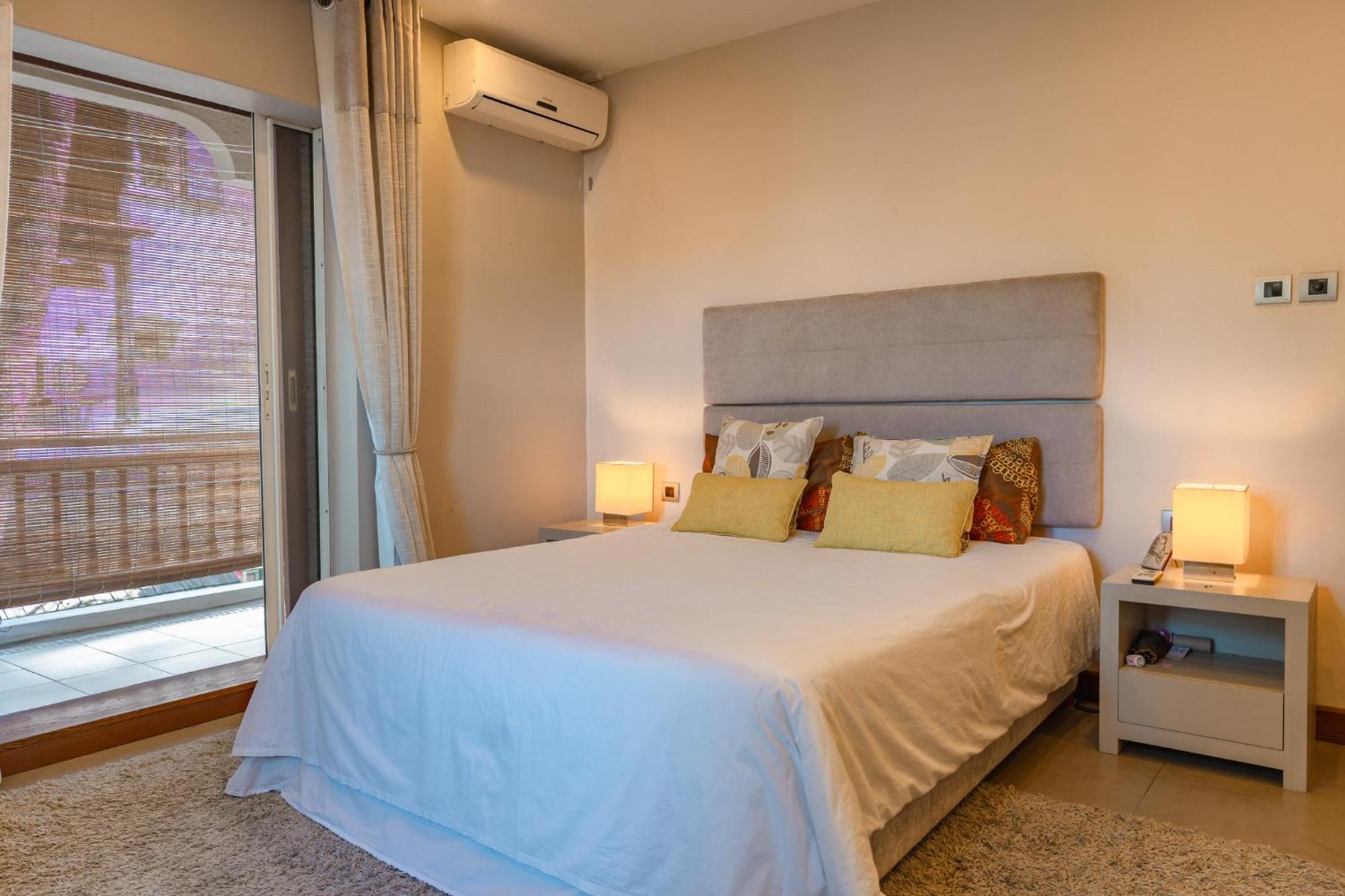 Beachfront Luxurious Stunning Sunset Boulevard Apartment, Grand Baie Extérieur photo