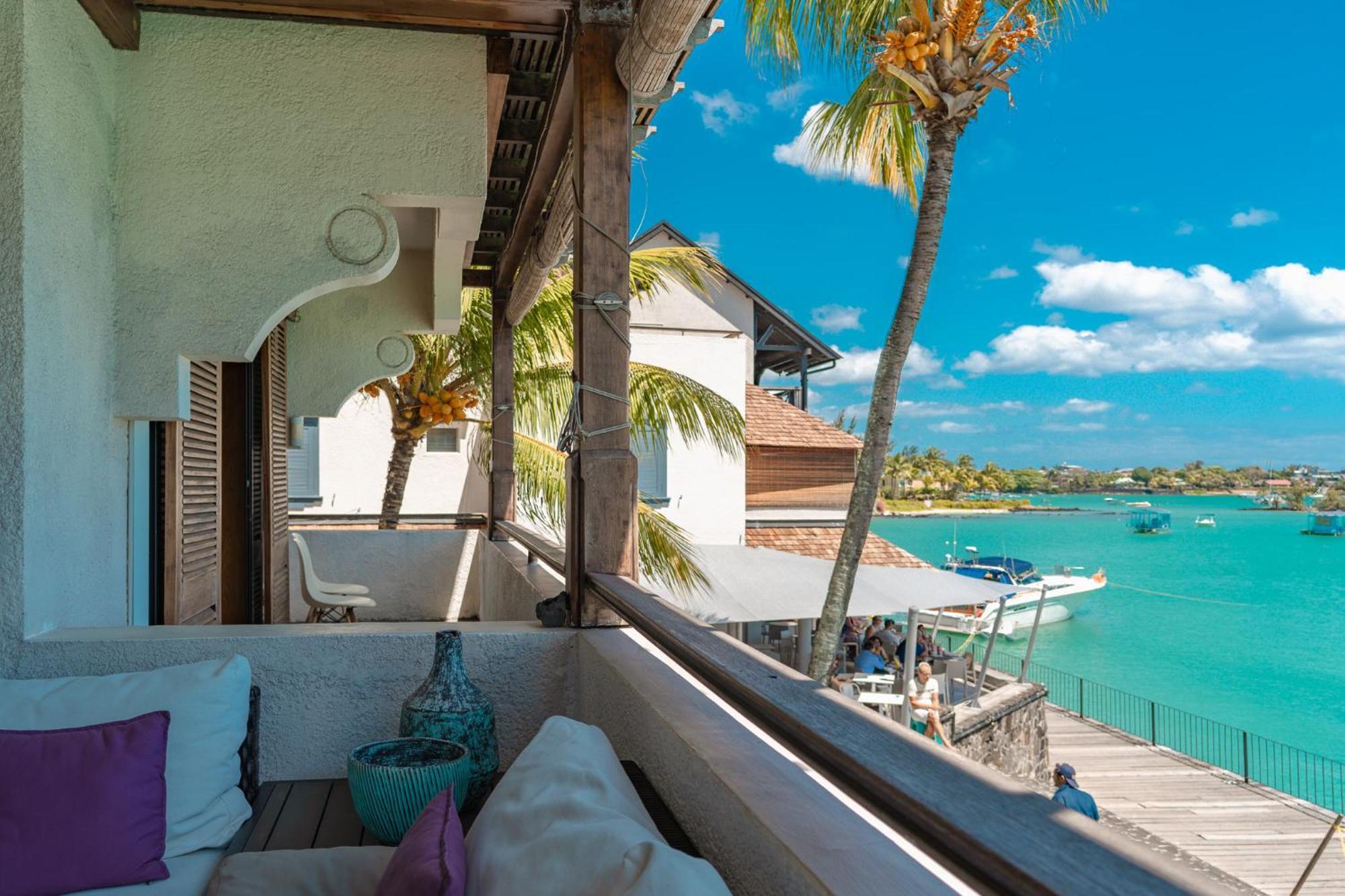 Beachfront Luxurious Stunning Sunset Boulevard Apartment, Grand Baie Extérieur photo
